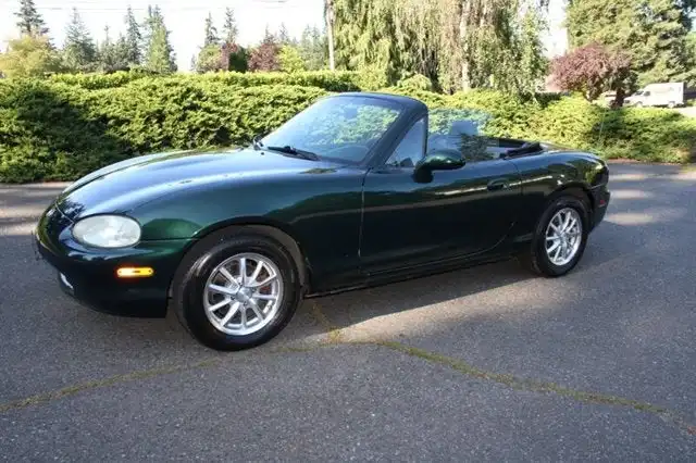 1999 Mazda MX-5 Miata 10TH ANNIVERSARY EDITION's photo