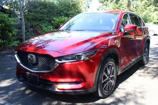 2017 Mazda CX-5 Grand Touring AWD Auto's photo
