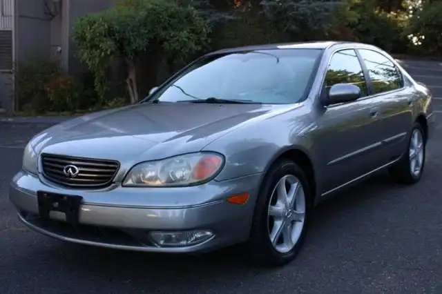 2003 INFINITI I35 Luxury's photo