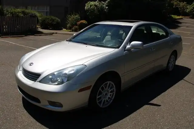 2003 Lexus ES 350 300's photo