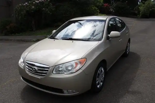 2010 Hyundai Elantra 2.0 Auto GLS PZEV's photo