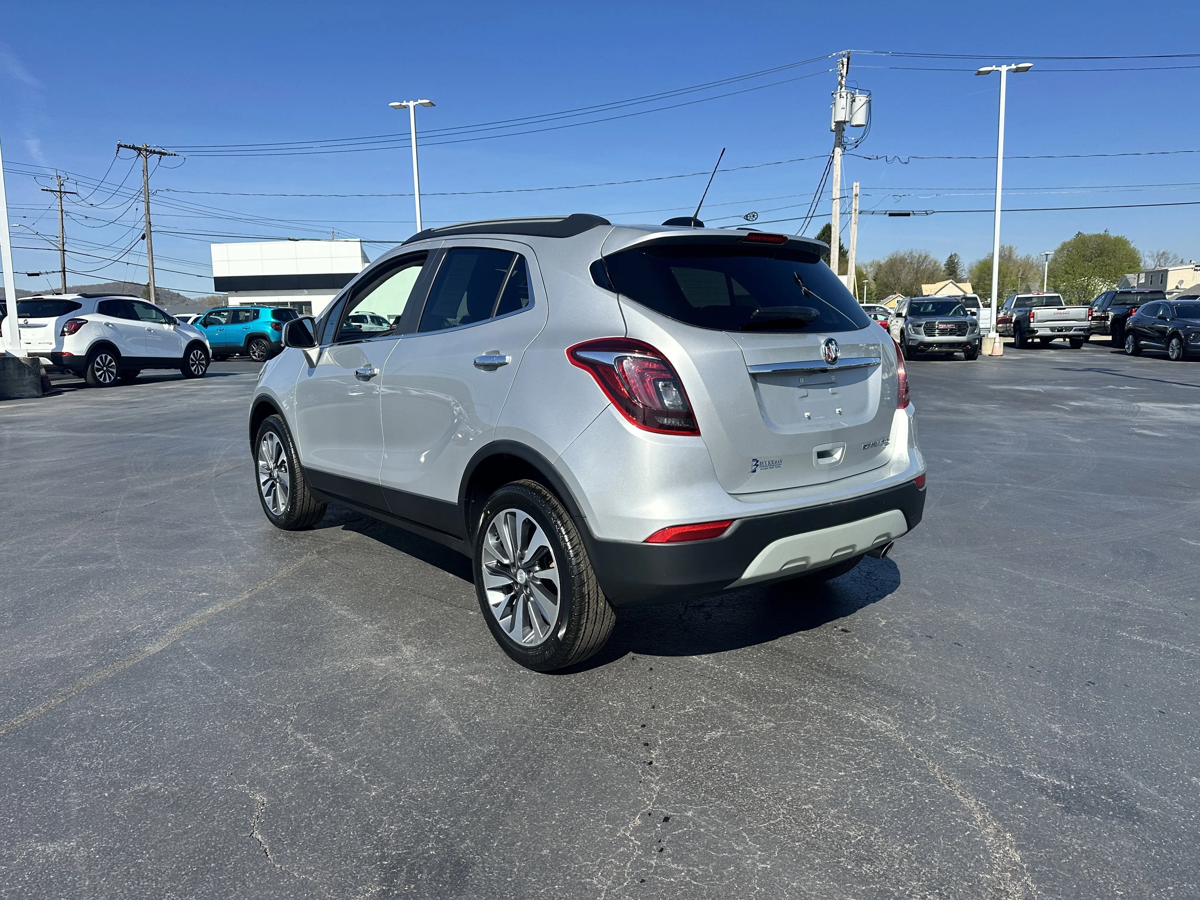 2022 Buick Encore Preferred AWD photo 3