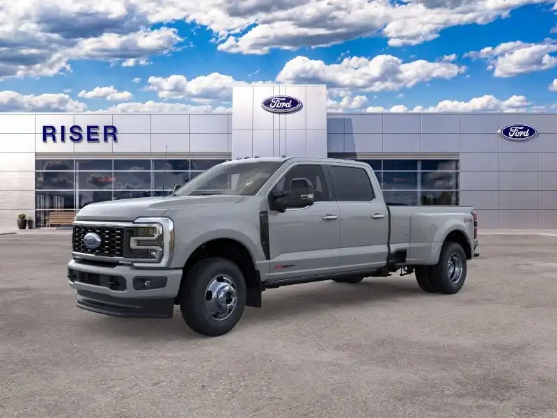 2026 Ford F-350 Platinum 4x4 Crew Cab 8' Box DRW's photo