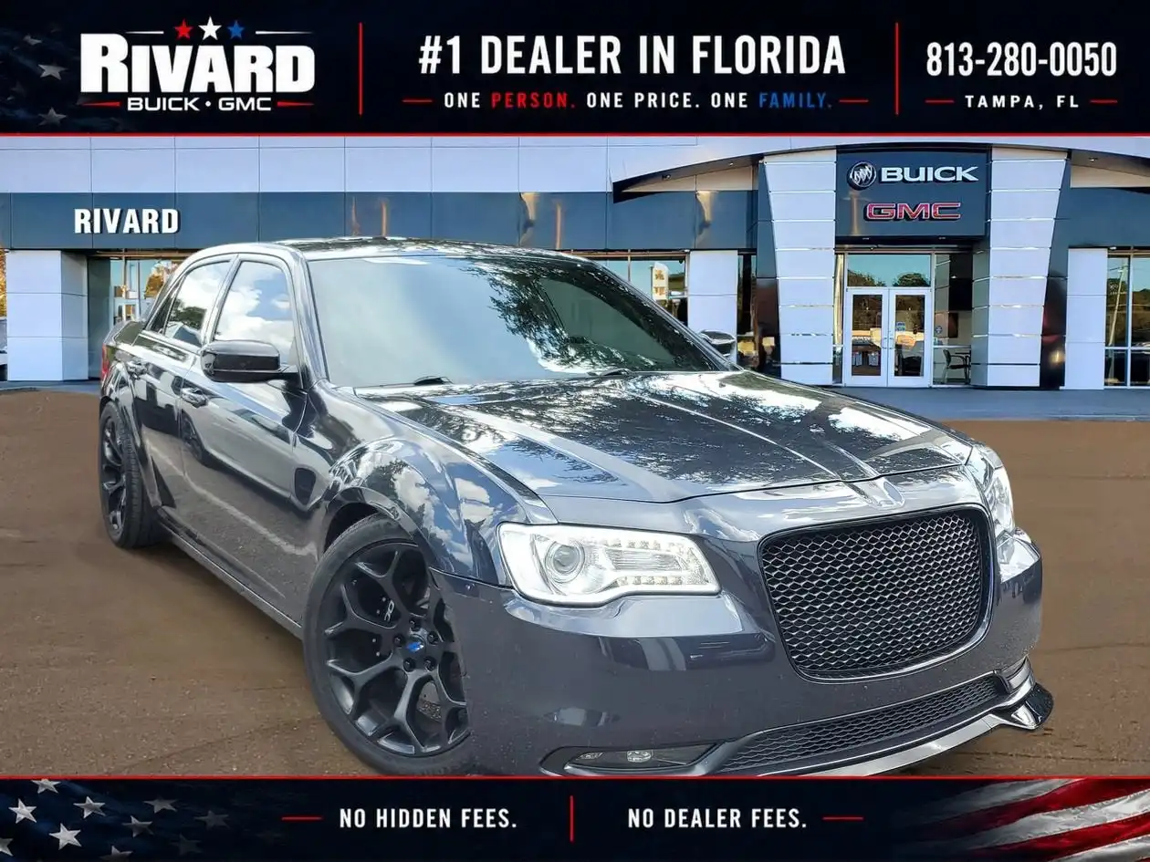 2019 Chrysler 300 C RWD's photo