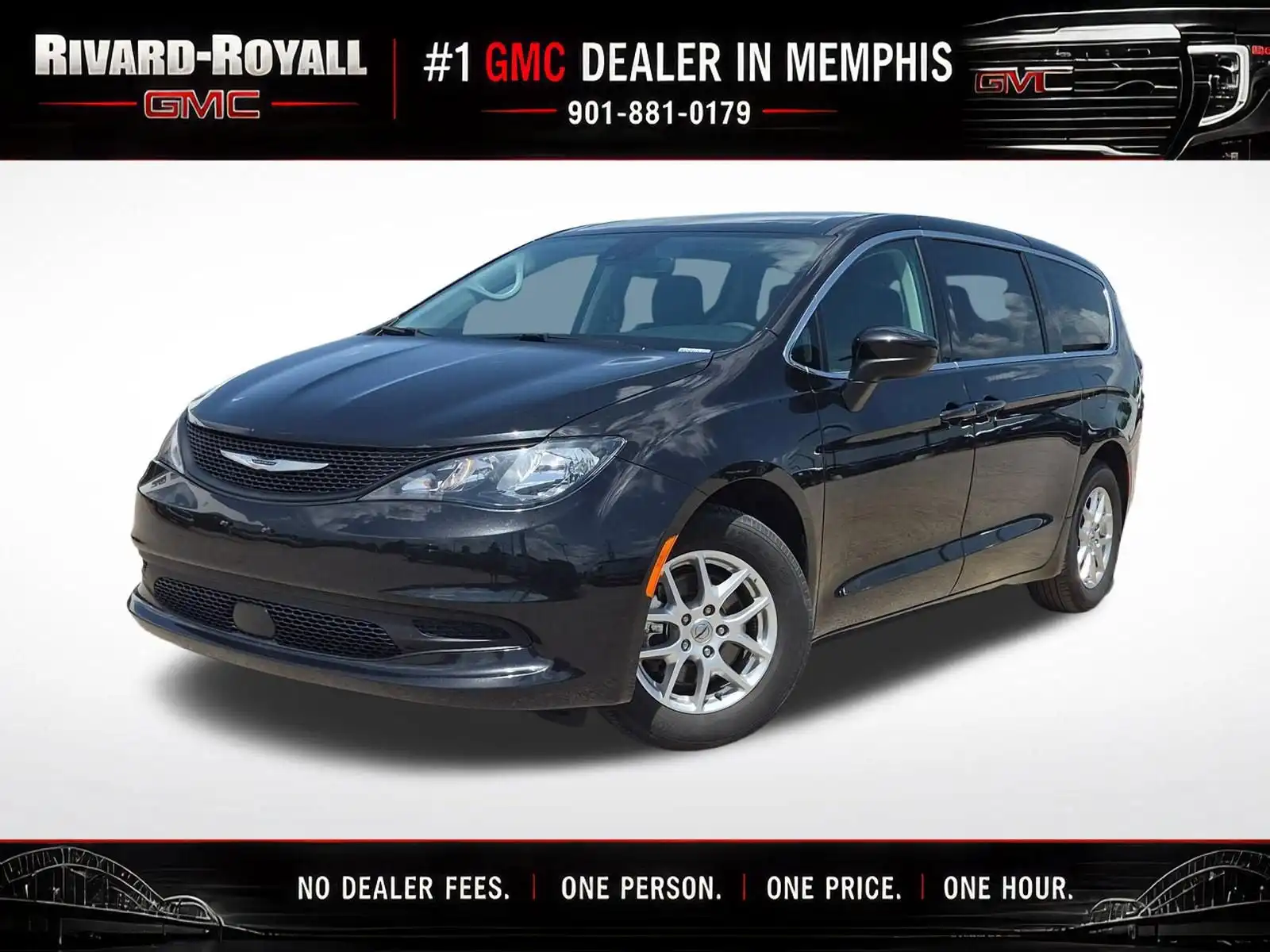 2023 Chrysler Voyager LX's photo