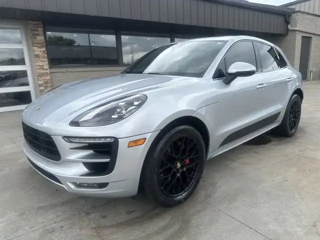 2018 Porsche Macan GTS's photo