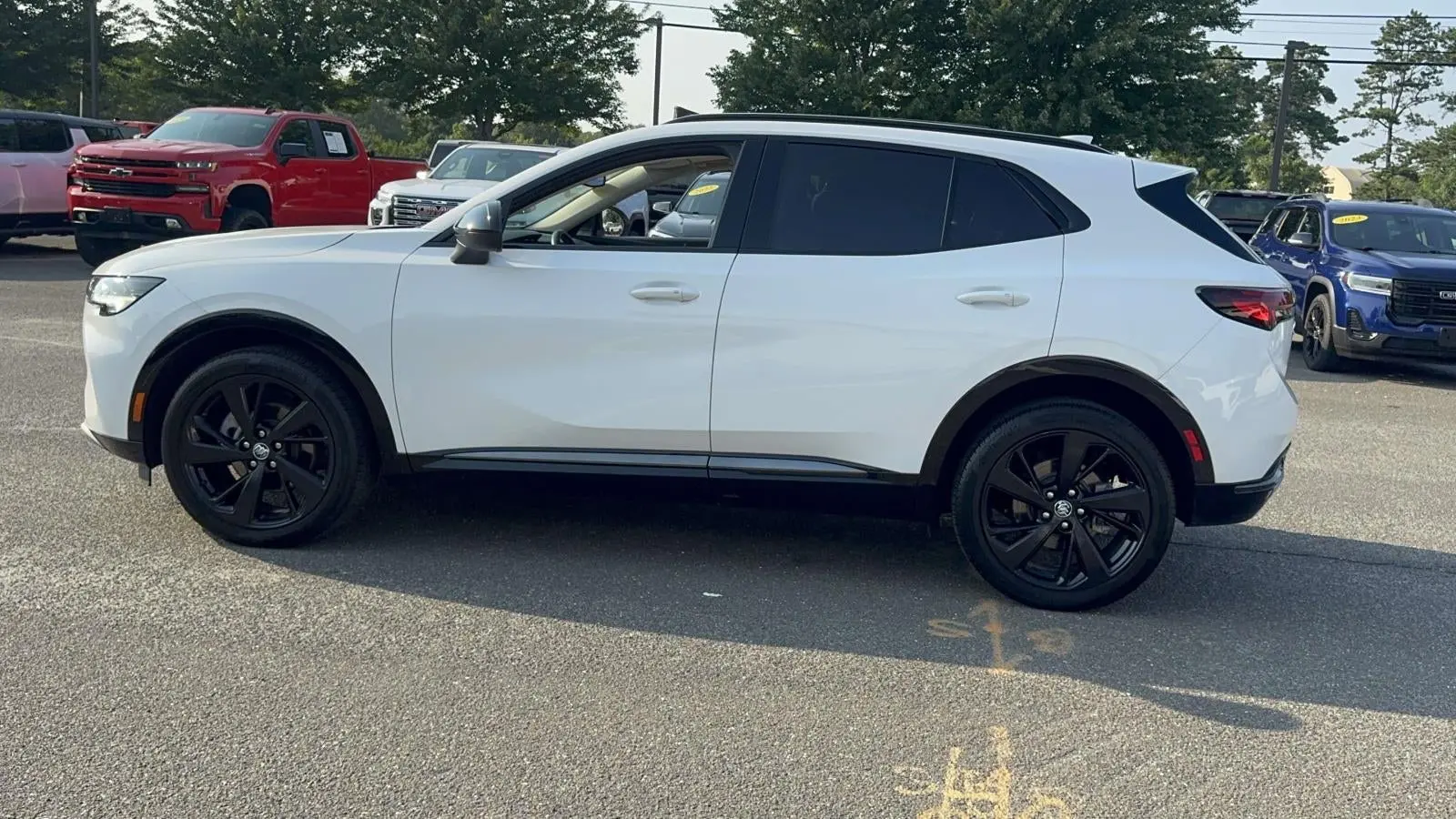 2023 Buick Envision Essence AWD photo 4