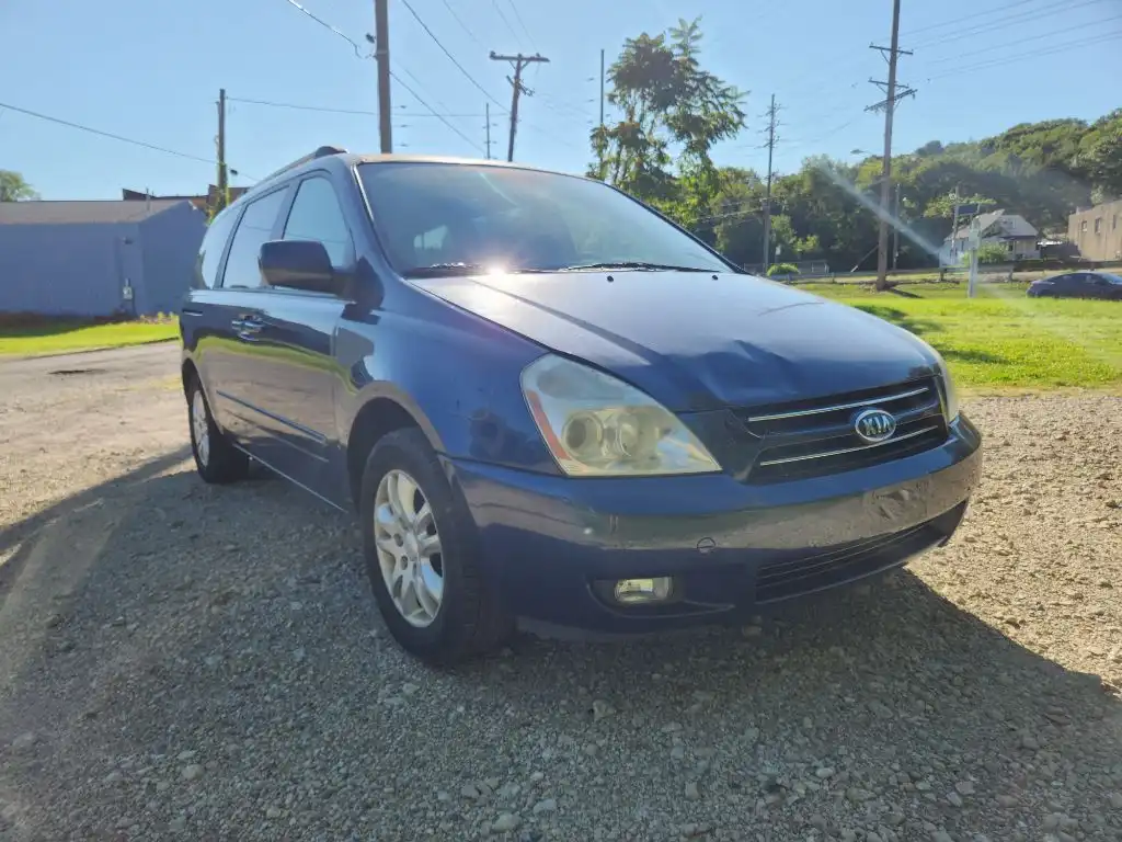 2006 Kia Sedona EX's photo