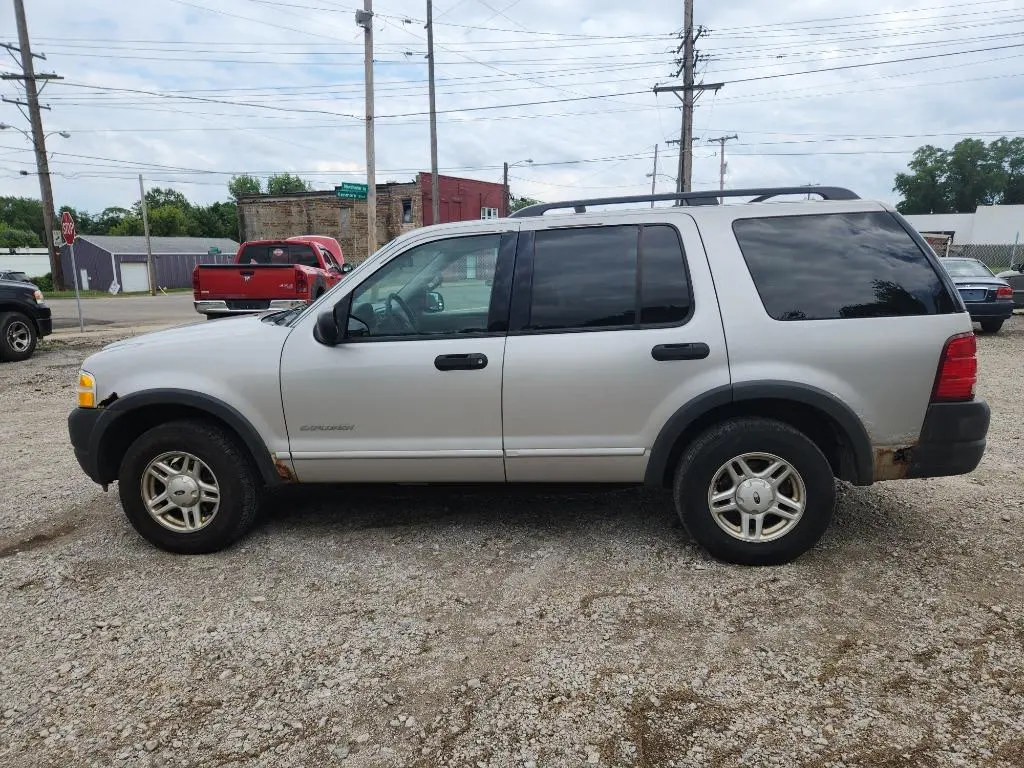 2003 Ford Explorer XLS photo 5