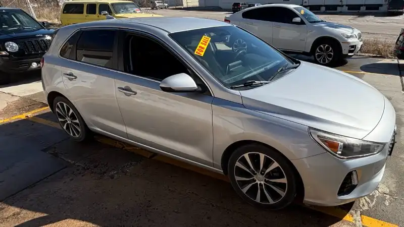 2018 Hyundai Elantra GT GT Auto's photo