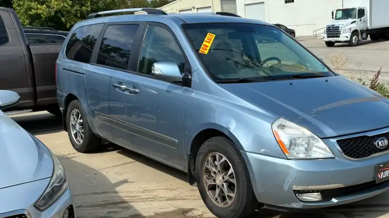 2014 Kia Sedona EX's photo