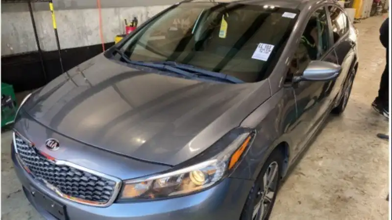 2018 Kia Forte S AT's photo