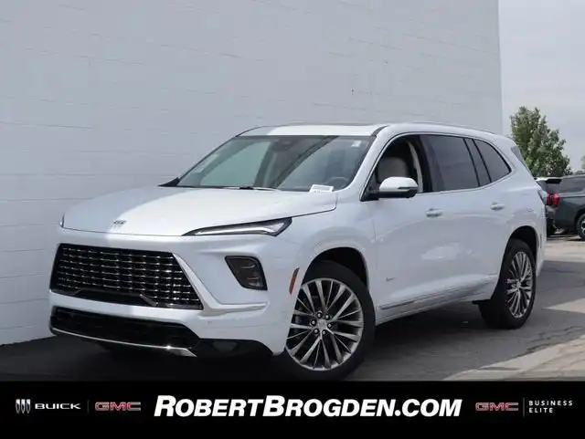2026 Buick Enclave Avenir AWD's photo
