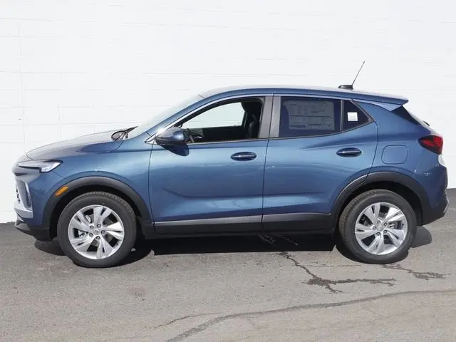 2026 Buick Encore GX Preferred AWD photo 4