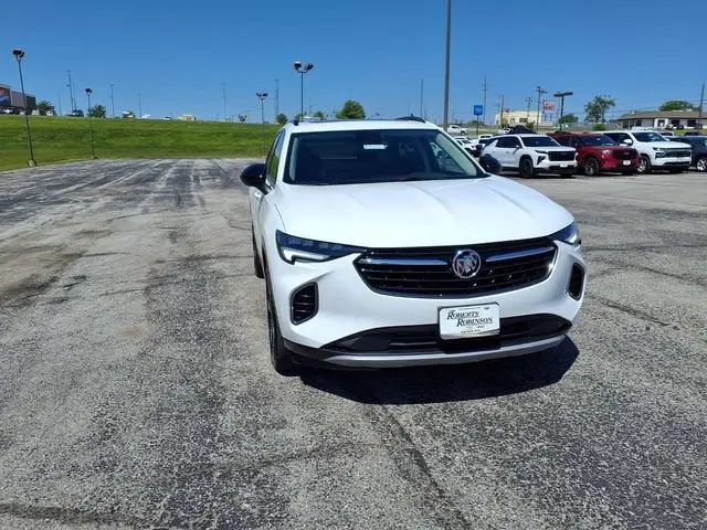 2023 Buick Envision Essence AWD photo 4