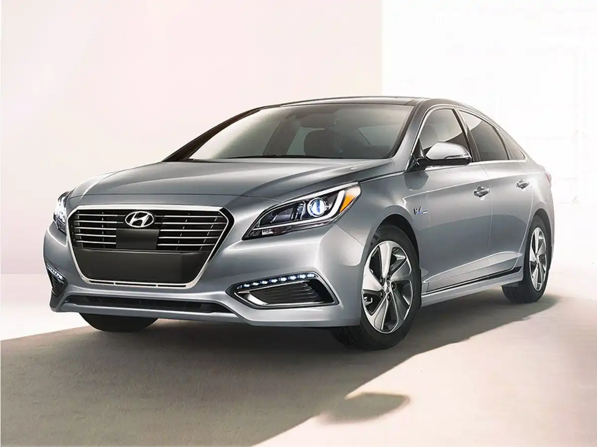 2016 Hyundai Sonata Base's photo