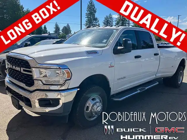 2023 RAM 3500 Big Horn 4X4 Crew Cab LWB's photo
