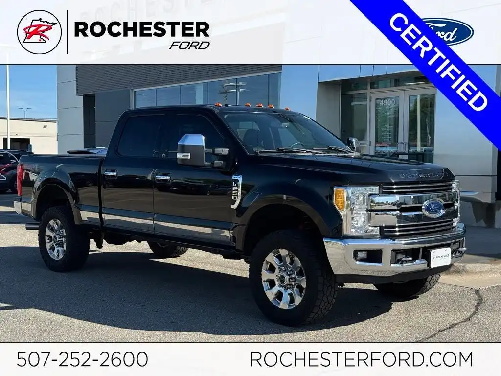 2017 Ford F-250 Lariat 4WD Crew Cab 6-3/4' Box's photo