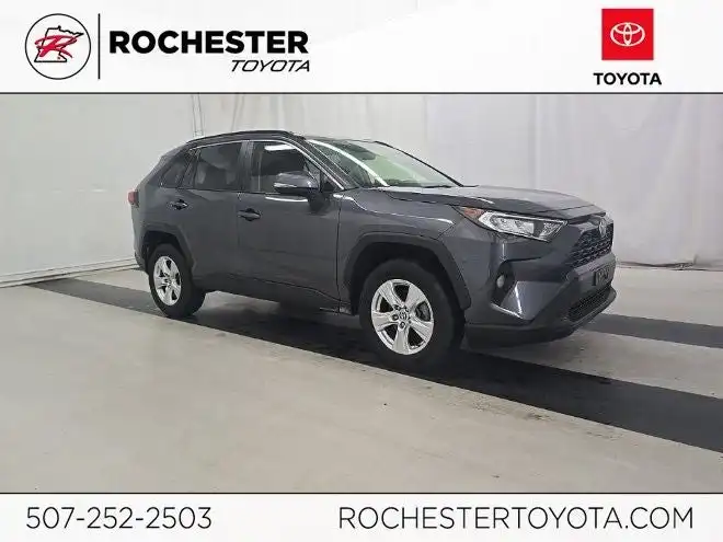 2021 Toyota RAV4 XLE AWD's photo