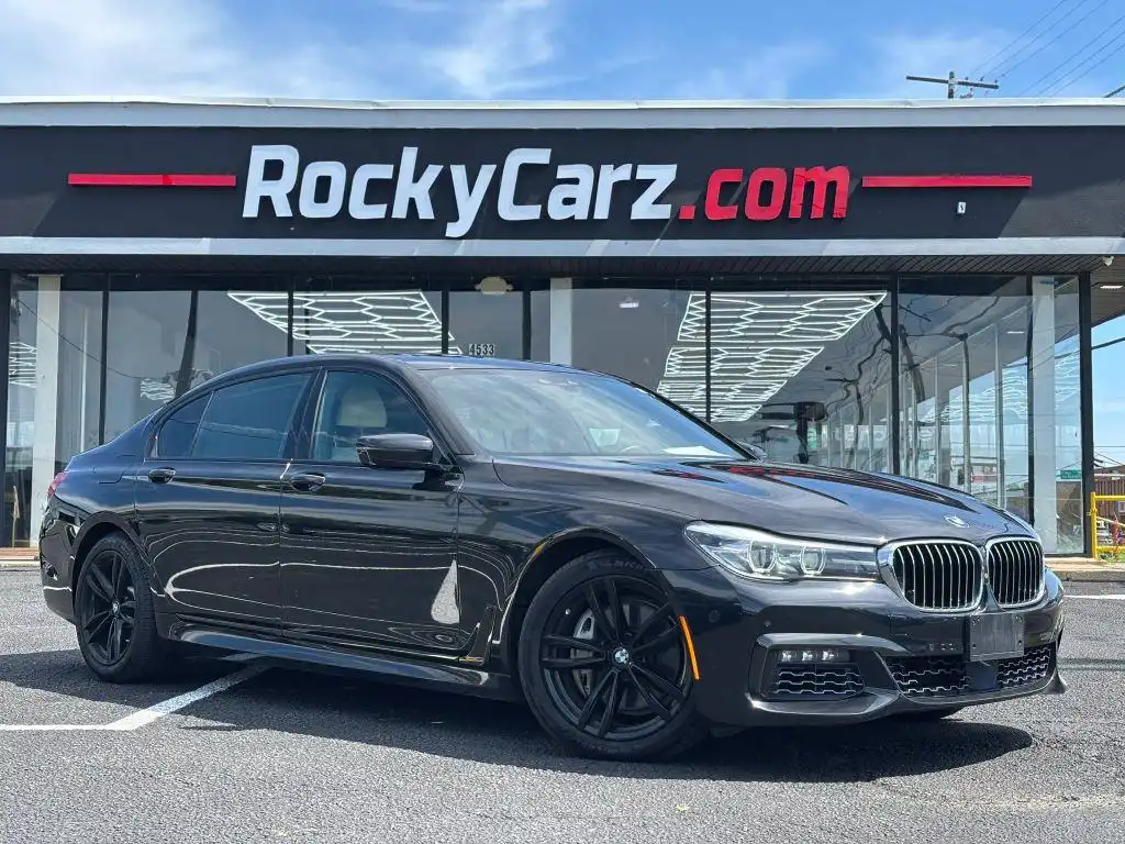 2017 BMW 7 Series 740i Sedan's photo