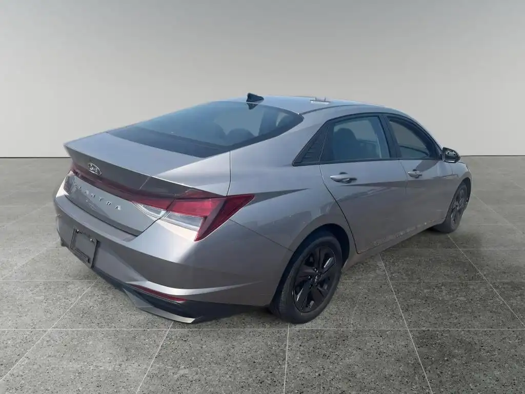 2023 Hyundai Elantra 2.0 SEL IVT SULEV's photo
