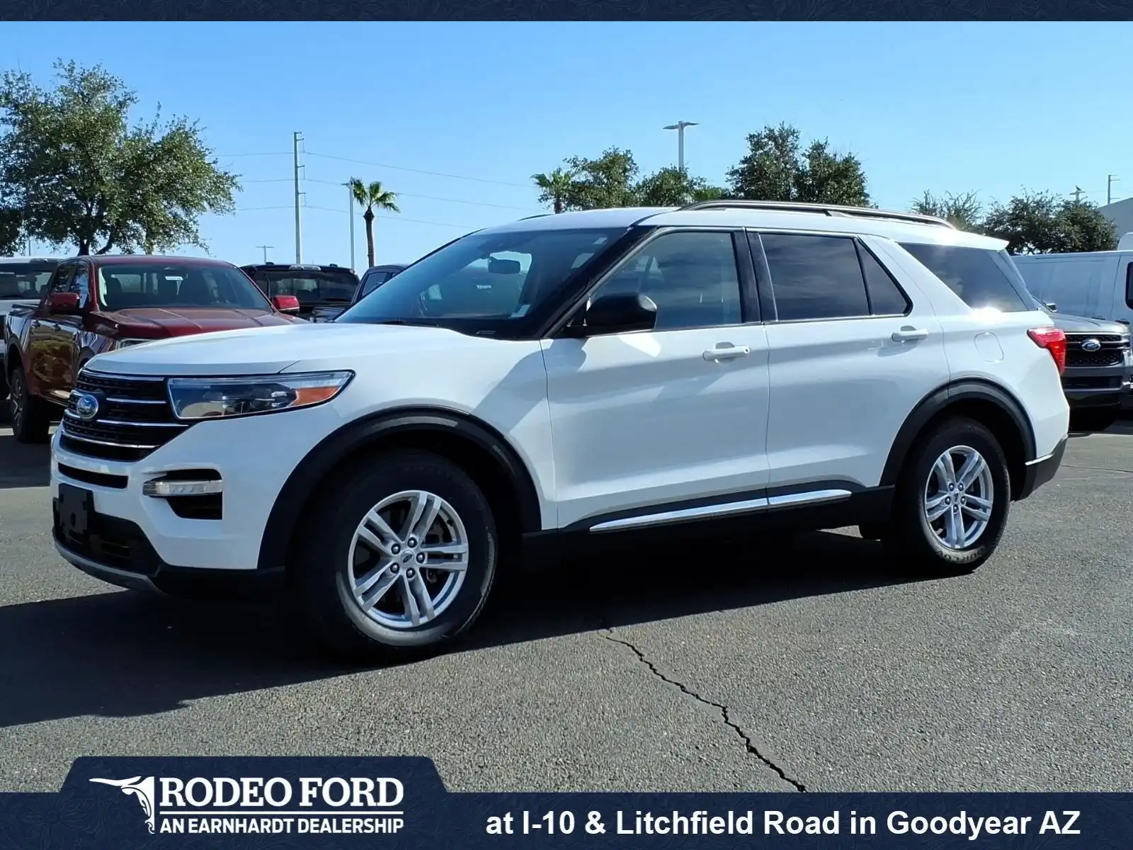 2023 Ford Explorer XLT RWD's photo