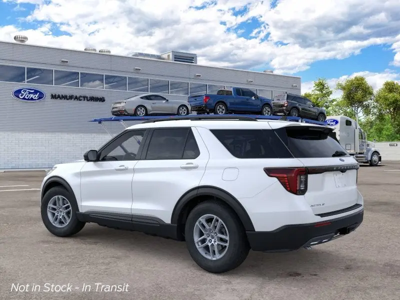 2026 Ford Explorer undefined photo 4