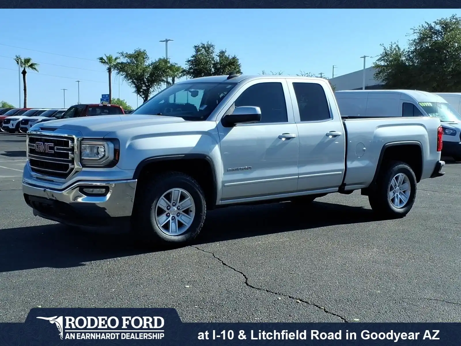 2016 GMC Sierra SLE 2WD Double Cab Standard Box's photo