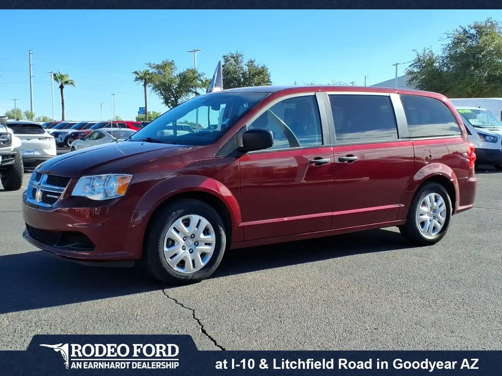 2019 Dodge Grand Caravan SE's photo