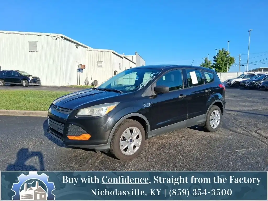2013 Ford Escape S's photo