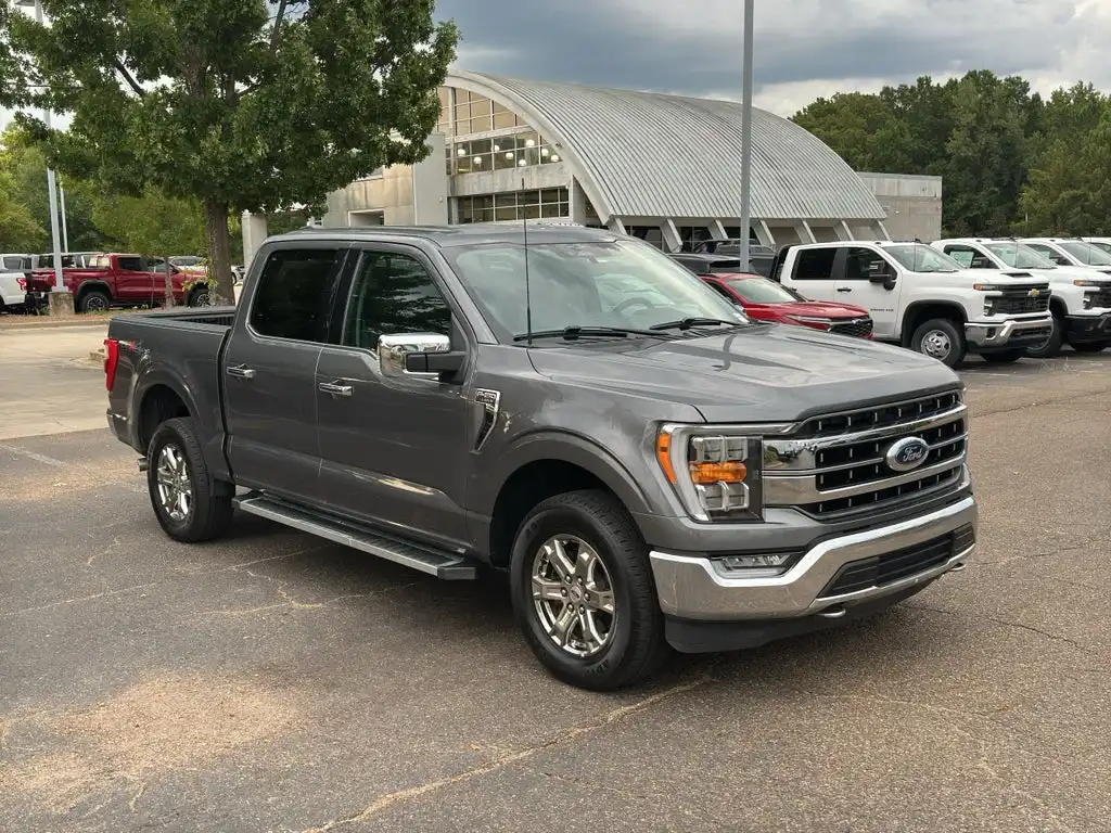 2023 Ford F-150 Lariat 4WD SuperCrew 5-1/2' Box's photo