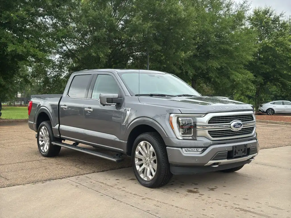 2021 Ford F-150 Limited 4WD SuperCrew 5-1/2' Box's photo