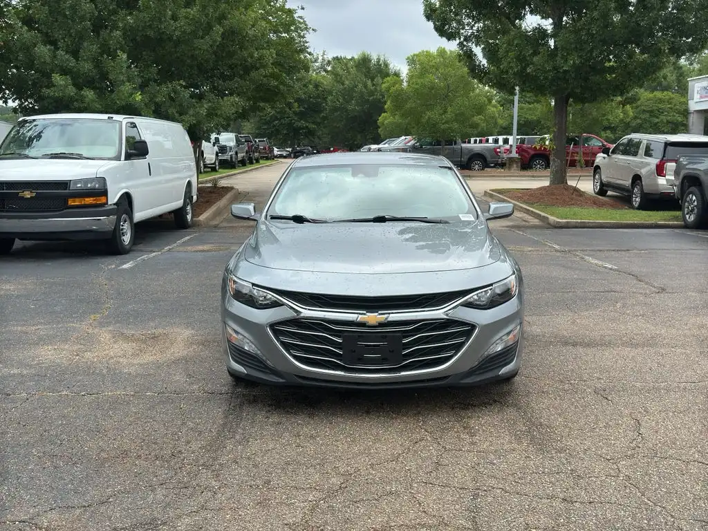 2024 Chevrolet Malibu 1LT's photo