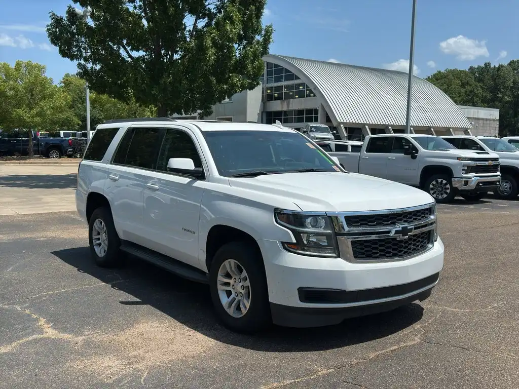 2019 Chevrolet Tahoe 4WD LT's photo