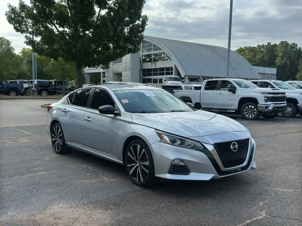 2021 Nissan Altima 2.5 SR's photo