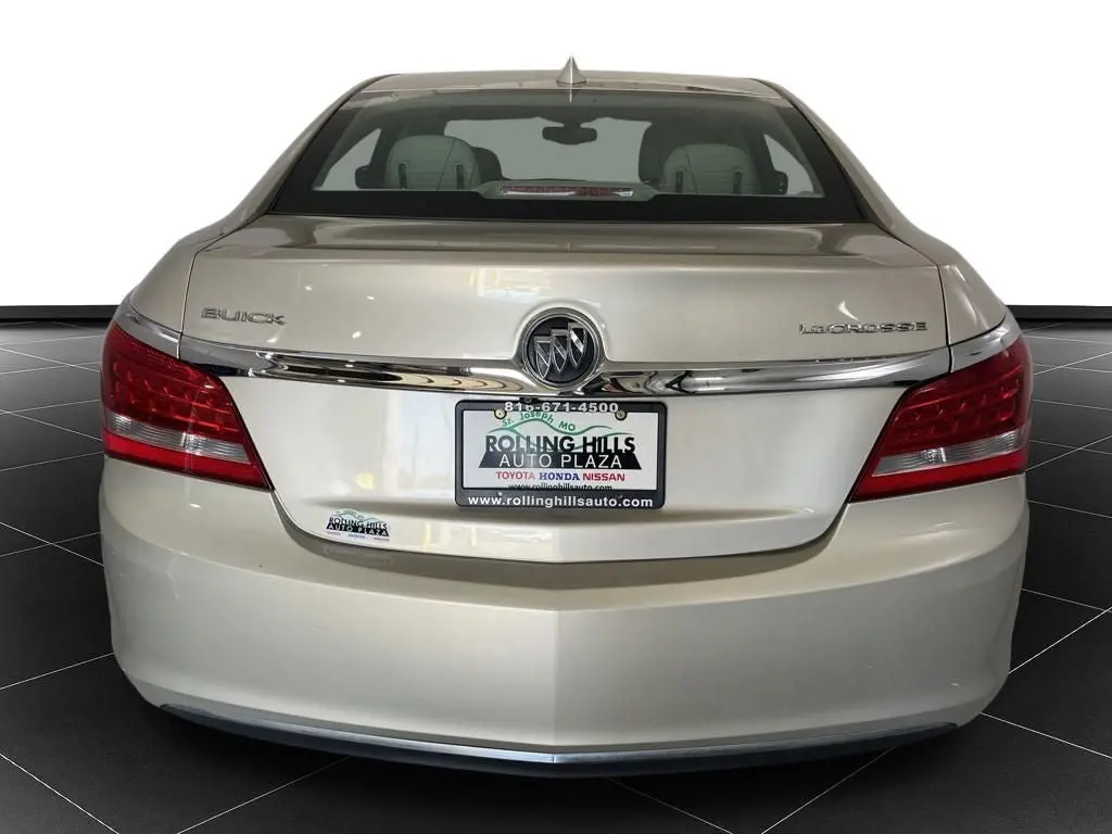 2015 Buick LaCrosse Base photo 4