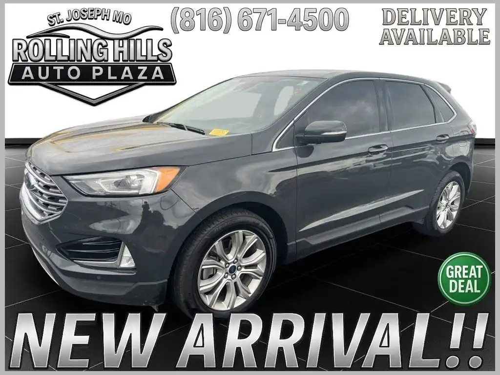 2021 Ford Edge Titanium's photo
