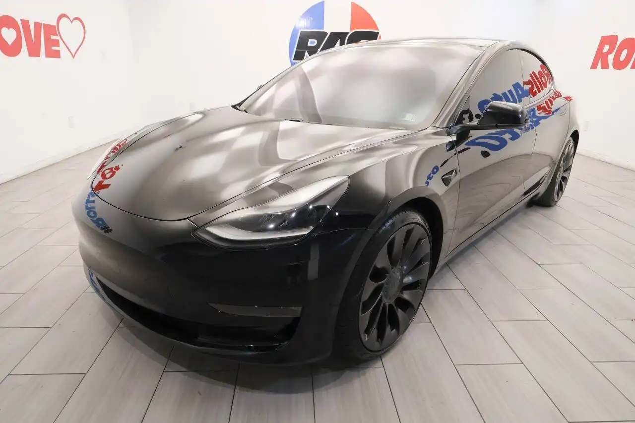 2021 Tesla Model 3 Performance Dual Motor All-Wheel Drive's photo