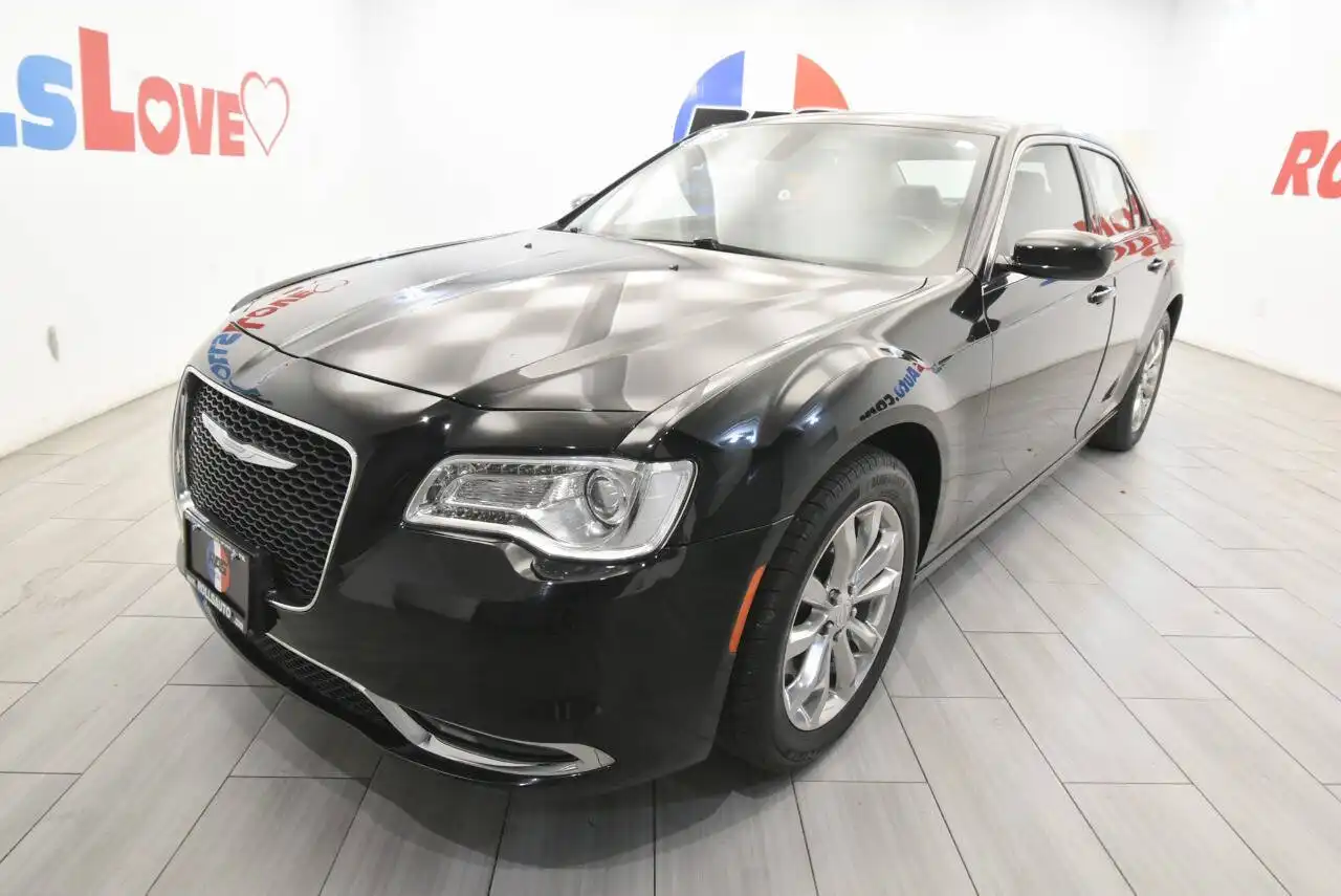 2018 Chrysler 300 Touring L AWD's photo