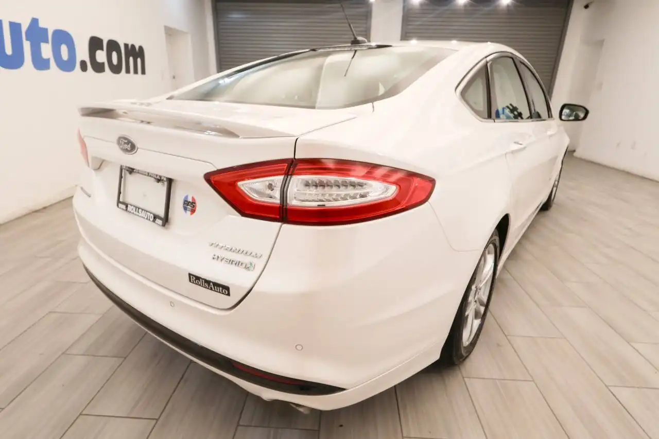 2015 Ford Fusion Titanium's photo