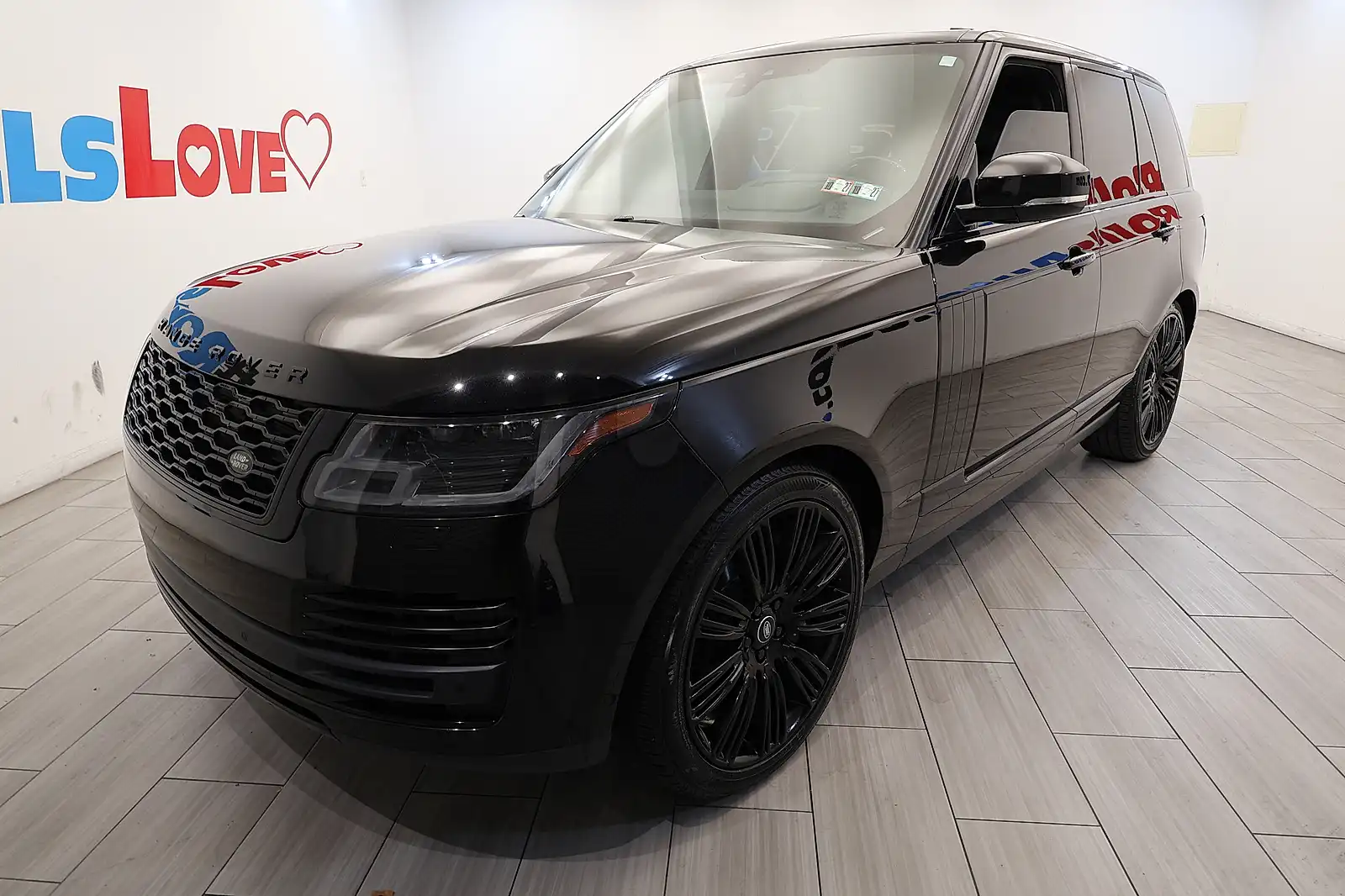 2019 Land Rover Range Rover V8 Supercharged's photo