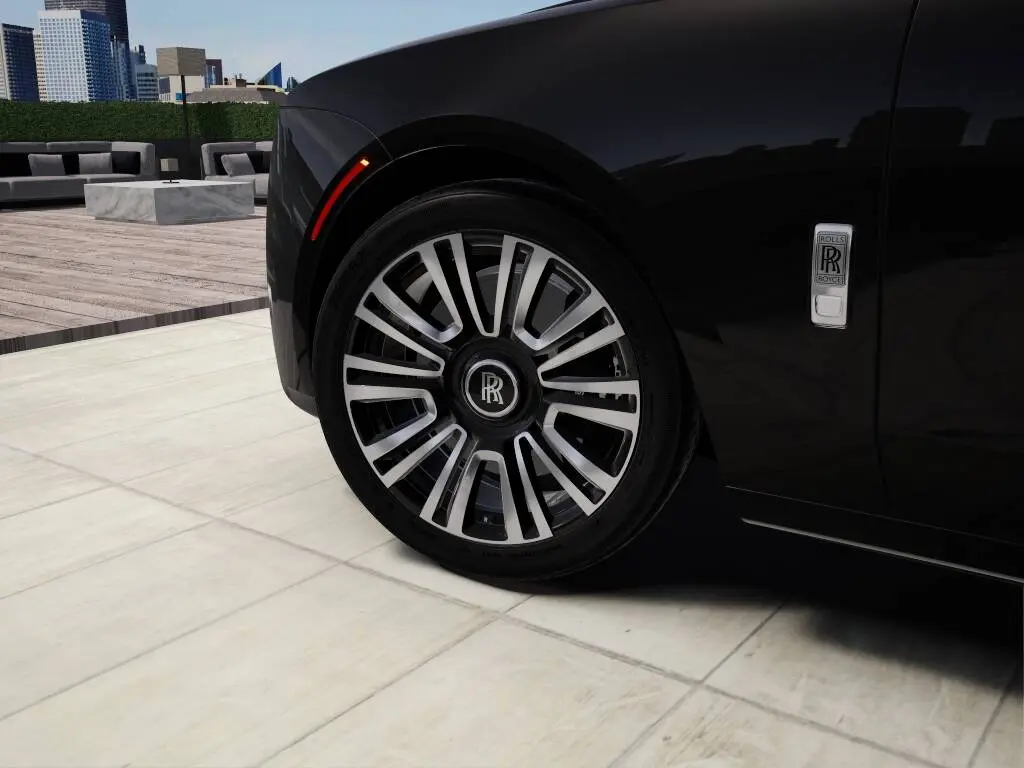 2027 Rolls-Royce Ghost Base photo 5