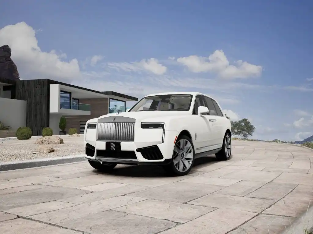 2027 Rolls-Royce Cullinan Base's photo