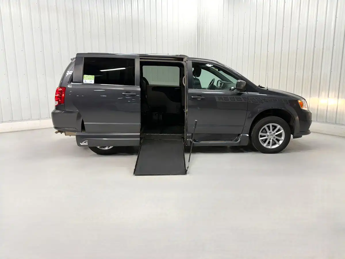 2019 Dodge Grand Caravan SXT's photo