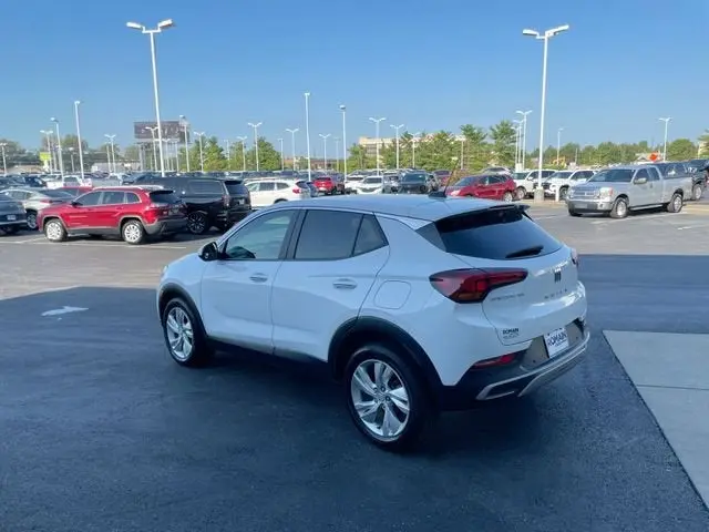 2024 Buick Encore GX Preferred photo 3