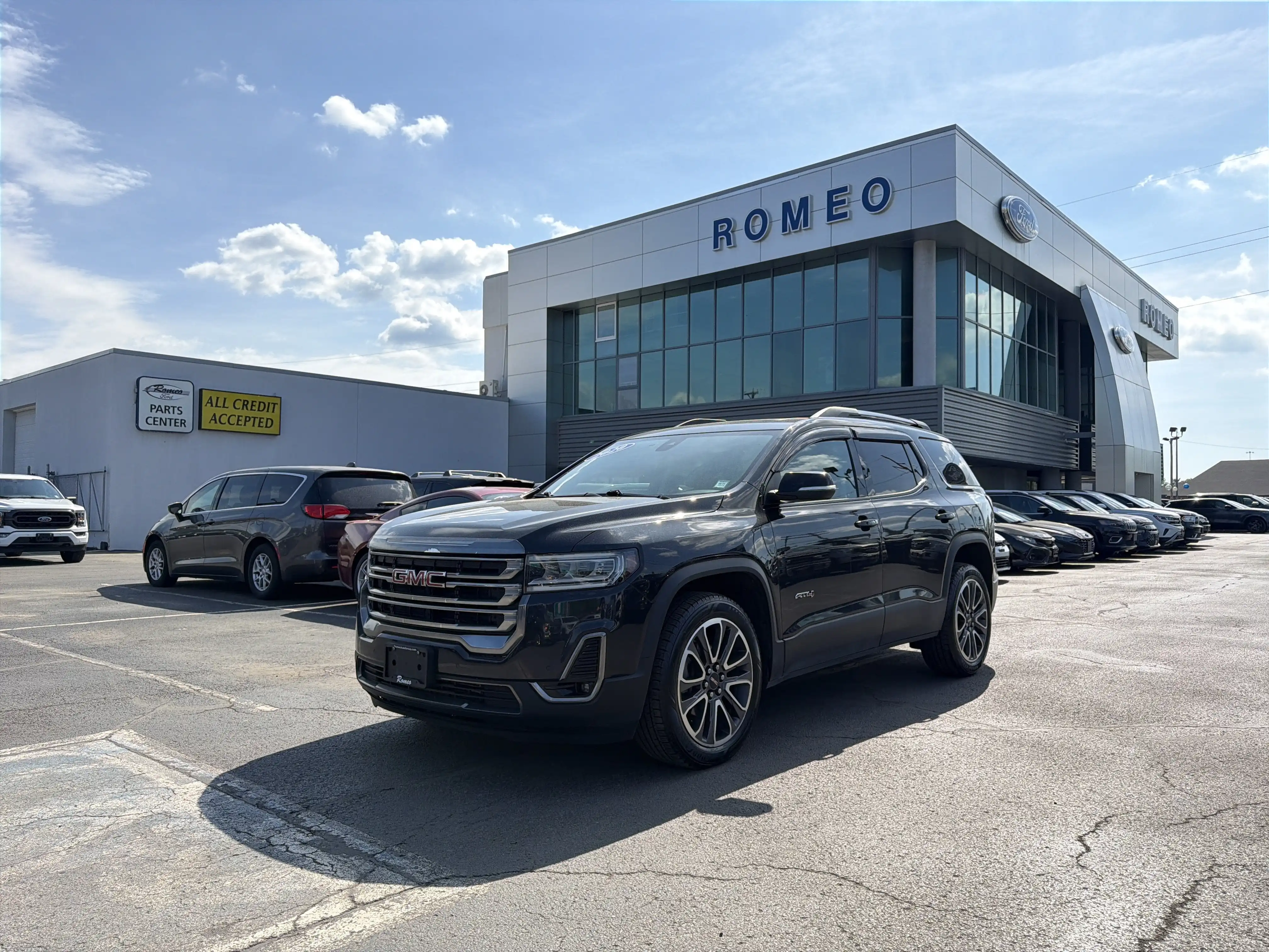 2020 GMC Acadia AT4 AWD's photo