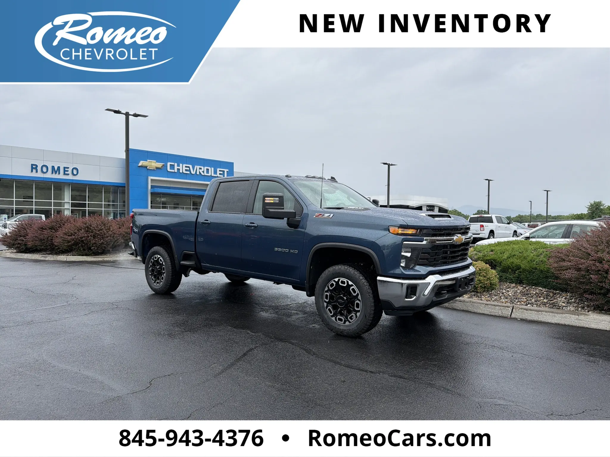 2026 Chevrolet Silverado HD LT 4WD Crew Cab Standard Box SRW photo 3