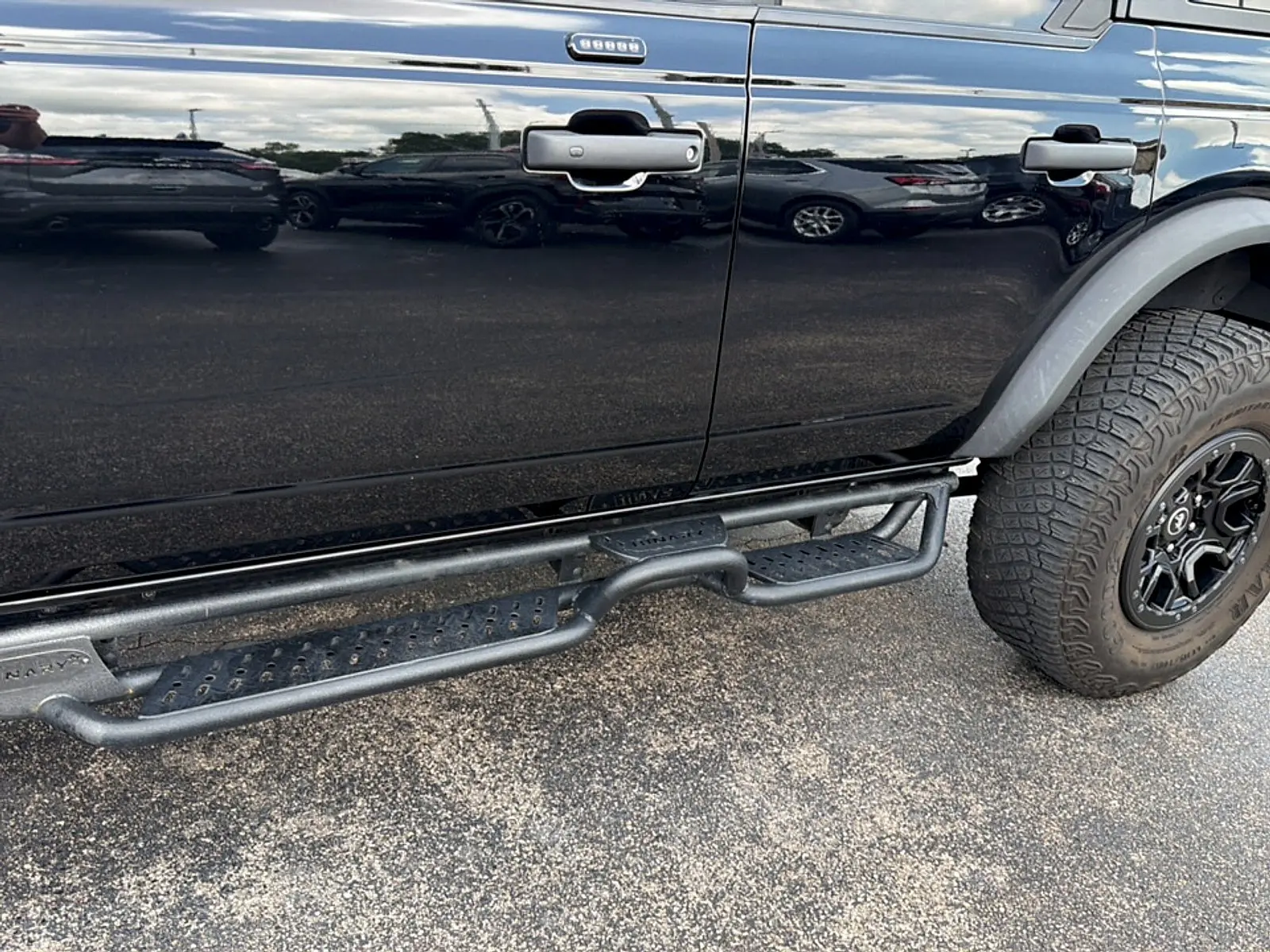 2023 Ford Bronco Badlands 4x4 photo 5