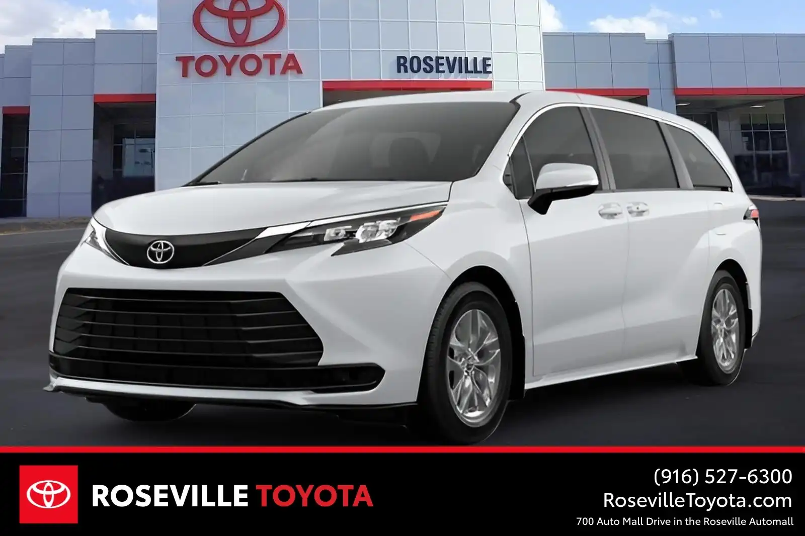 2026 Toyota Sienna LE 8-Passenger Hybrid FWD's photo