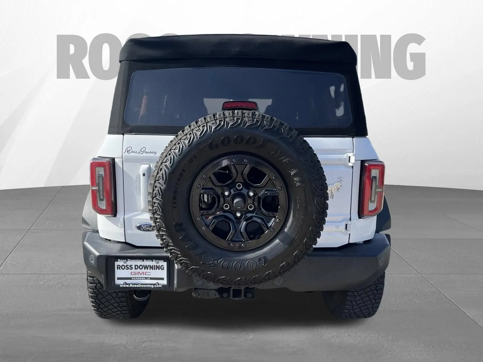 2023 Ford Bronco Outer Banks 4x4 photo 5